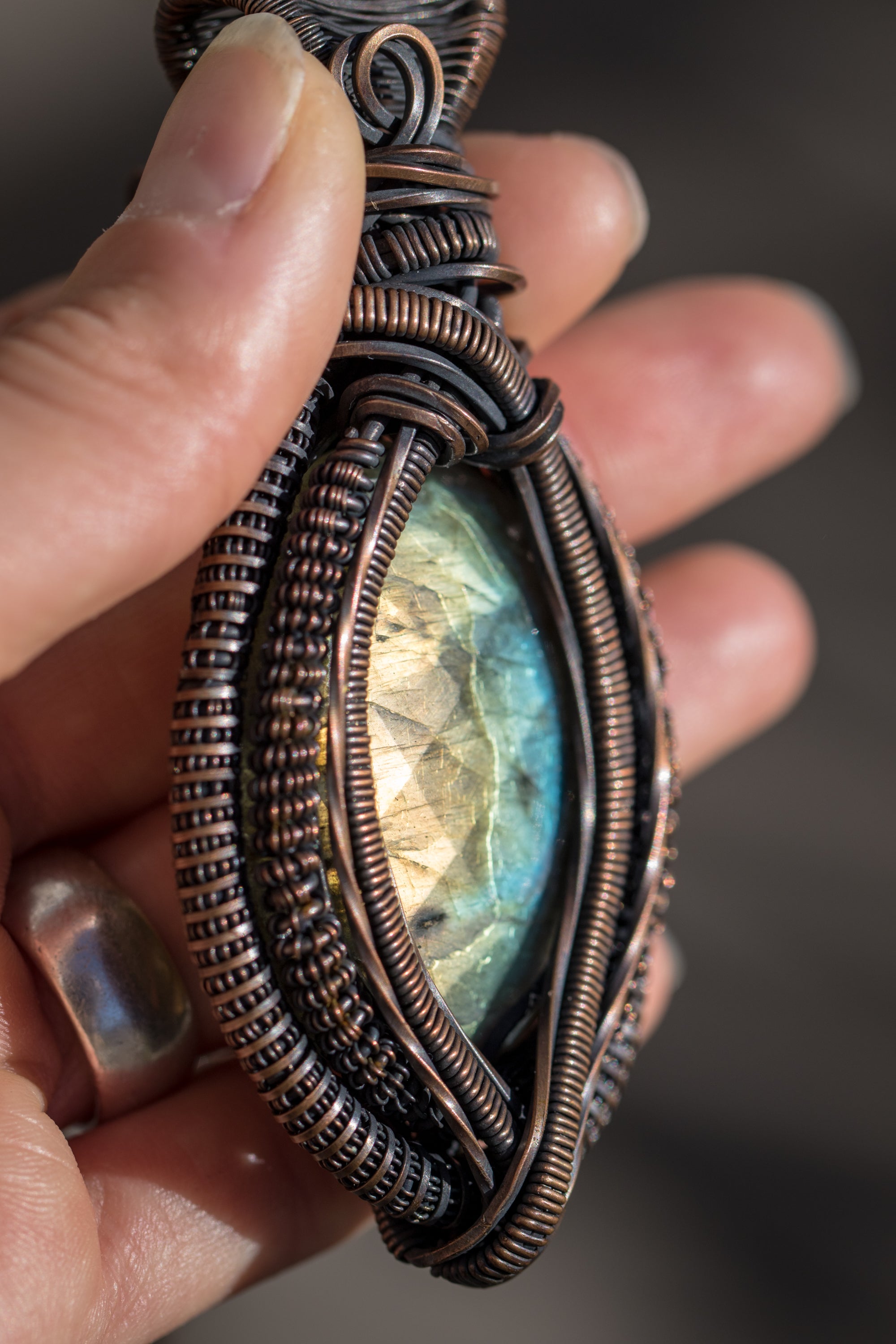 Labradorite Amulet - Large