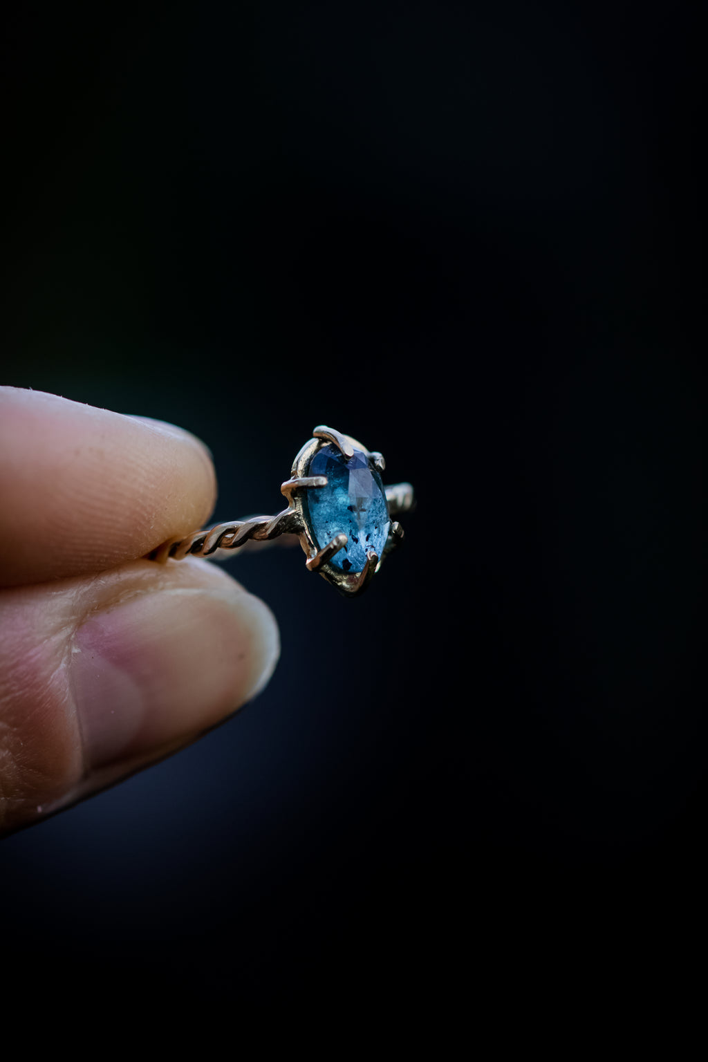 Kyanite Twist Band (2)